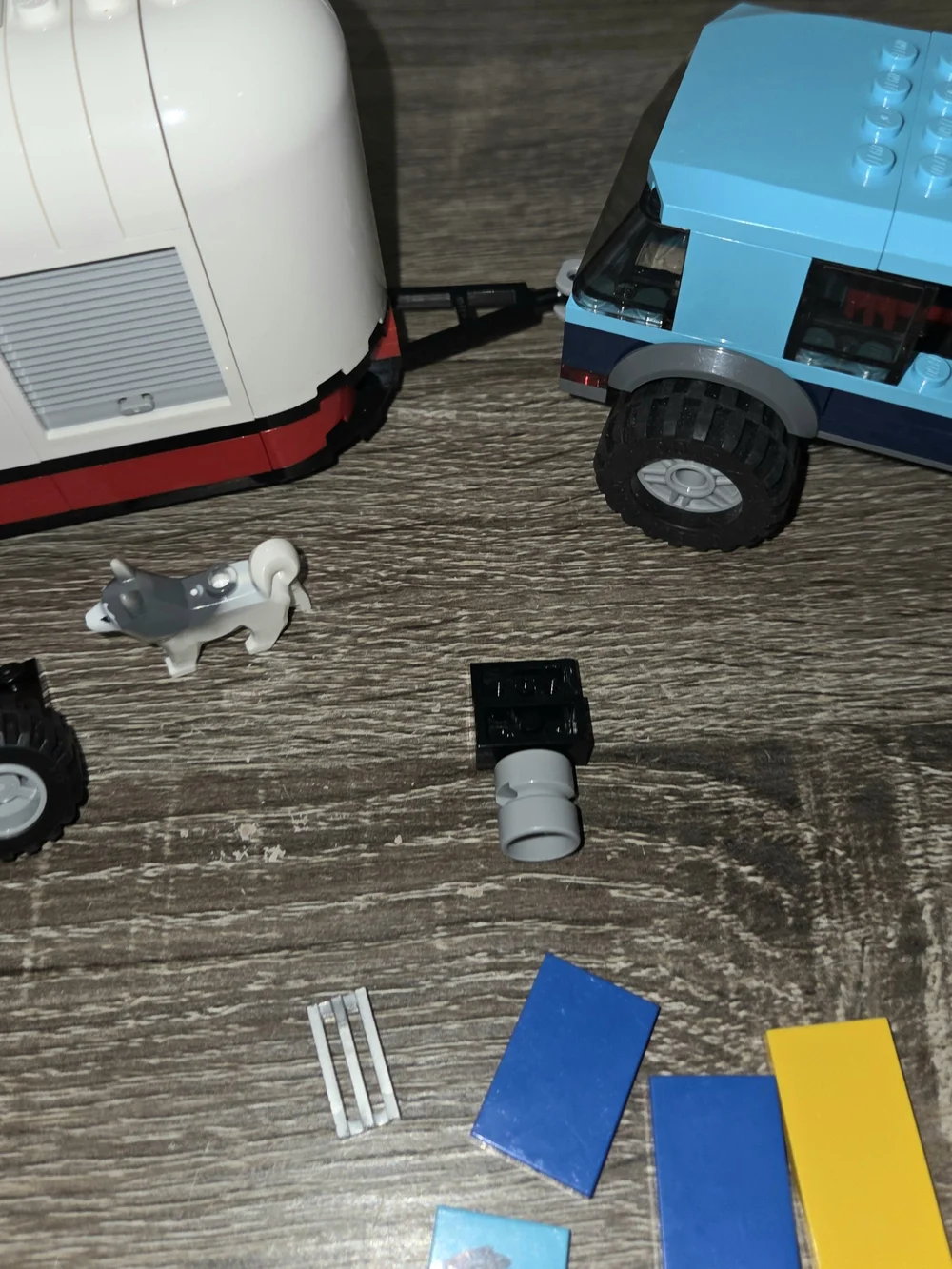 LEGO CITY Equestrian Horse Transporter Trailer & Truck 60327 INCOMPLETE.